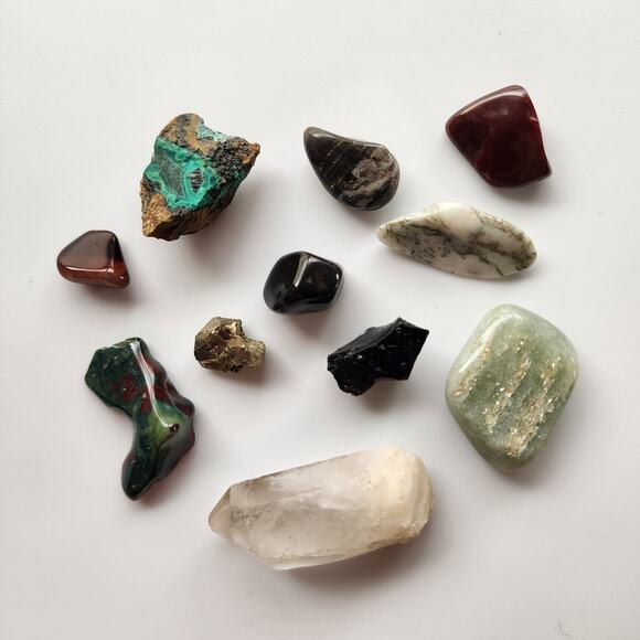 Crystal & Stone Set - Picture 1 of 6